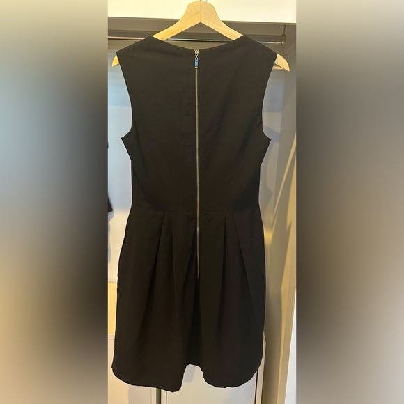 Cue Black Dress Size 10 - Picture 2 of 4